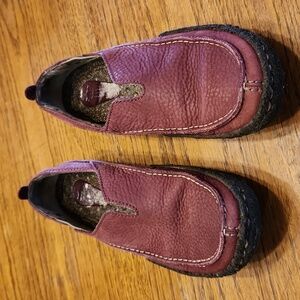 Simple Women Casual Leather Slip On Size 7.5